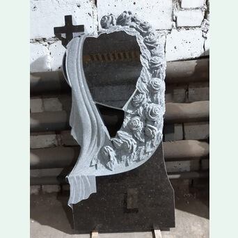 Памятник резной с цветами и изображением сердца с драпировкой и крестом